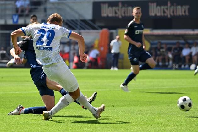Paderborn, Home Deluxe Arena, 11.08.24, GER, Herren, 2.Bundesliga, Saison 2024-2025, SC Paderborn 07 - SV Darmstadt 98 Bild: Oscar VILHELMSSON (Darmstadt) macht das Tor zum 0:1 Only for editorial use! DFL regulations prohibit any use of photographs as image sequences and or quasi-video. NRW Deutschland