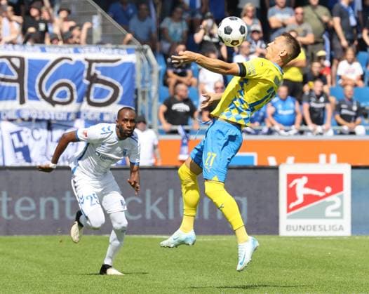Eintracht BS vs 1. FC Magdeburg Braunschweig, 11.08.2024, Fußball, Saison 23 24, 2. Bundesliga, 2. Spieltag, Eintracht Braunschweig vs 1. FC Magdeburg, Bild zeigt: Sven Köhler (BTSV, 27) Braunschweig
