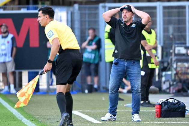 Paderborn, Home Deluxe Arena, 11.08.24, GER, Herren, 2.Bundesliga, Saison 2024-2025, SC Paderborn 07 - SV Darmstadt 98 Bild: Trainer Lukas KWASNIOK (Paderborn) Only for editorial use! DFL regulations prohibit any use of photographs as image sequences and or quasi-video. NRW Deutschland