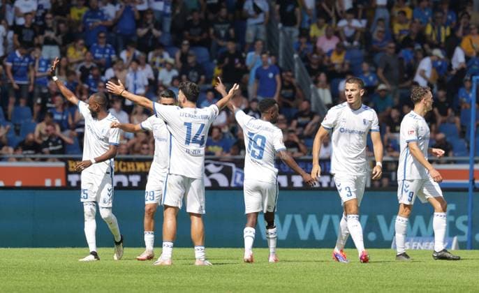 Torjubel 0-3 Silas Gnaka (1. FC Magdeburg) Fussball, Herren, Saison 2024 2025 2.BL, Eintracht Stadion, Eintracht Braunschweig gegen 1.FC Magdeburg, 1-3 DFL REGULATIONS PROHIBIT ANY USE OF PHOTOGRAPHS AS IMAGE SEQUENCES AND OR QUASI-VIDEO.