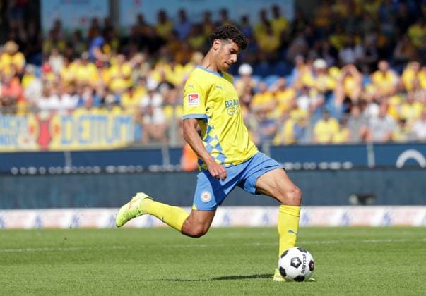Walid Ould-Chikh (Eintracht Braunschweig) Fussball, Herren, Saison 2024 2025 2.BL, Eintracht Stadion, Eintracht Braunschweig gegen 1.FC Magdeburg, 1-3 DFL REGULATIONS PROHIBIT ANY USE OF PHOTOGRAPHS AS IMAGE SEQUENCES AND OR QUASI-VIDEO.