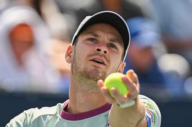 August 11, 2024, Montreal, Pq, Canada: Hubert Hurkacz of Poland serves to Alexei Popyrin of Australia during their quarter-final match at the National Bank Open tennis tournament in Montreal, Sunday, August 11, 2024. Alexei Popyrin, Hubert Hurkacz,  - ZUMAc35_ 20240811_zaf_c35_016 Copyright: xGrahamxHughesx