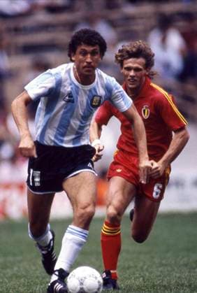 Football: mundial Argentina - Belgium 1986 Mundial Mexico 25 06 1986 Demi finale Argentine Argentina Belgique Belgium Belgie (2-0) * Jorge Valdano Frank Vercauteren Pictures Photo News Philippe Crochet *** local caption *** S59089 Mexico Mexico  Copyright: xPhilippexCrochetx 10555494-015