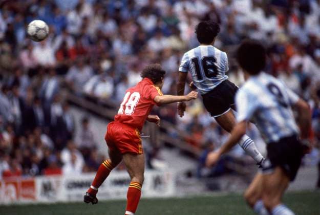 Football: mundial Argentina - Belgium 1986 Mundial Mexico 25 06 1986 Demi finale Argentine Argentina Belgique Belgium Belgie (2-0) * Daniel Veyt Julio Olarticoechea Pictures Photo News Philippe Crochet *** local caption *** S59103 Mexico Mexico  Copyright: xPhilippexCrochetx 10555494-018