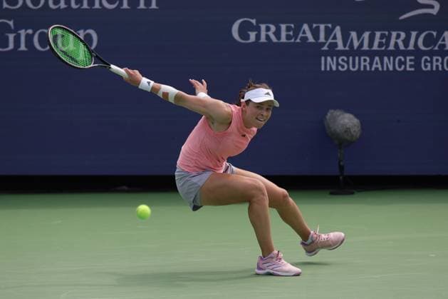 August 12, 2024, Mason, Oh, USA: 2024 Cincinnati Open Tennis, 2024 08 12 - Katy Volynets hits a ball against opponent Taylor Townsend. ZUMAPress Mason USA - ZUMAn24_ 20240812_zaf_n24_053 Copyright: xWallyxNellx