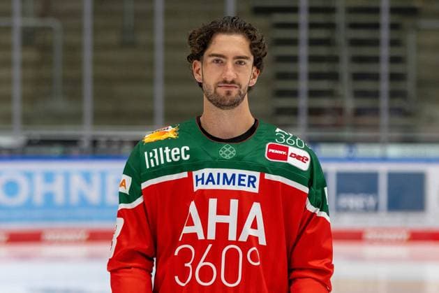 Leon van der Linde 43 (Augsburger Panther), Mannschafts und Portraitbilder, Augsburger Panther, Saison 2024 2025, Eishockey, Penny-DEL, 12.08.2024 Augsburg Bayern Deutschland