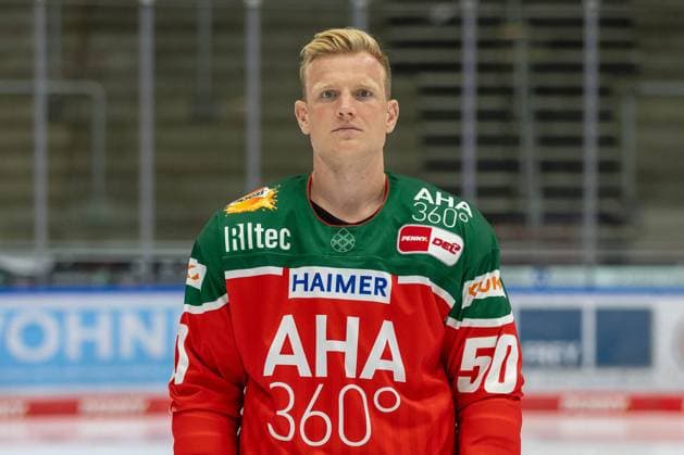 Alexander Oblinger 50 (Augsburger Panther), Mannschafts und Portraitbilder, Augsburger Panther, Saison 2024 2025, Eishockey, Penny-DEL, 12.08.2024 Augsburg Bayern Deutschland