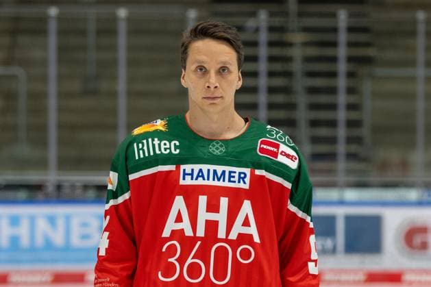Anrei Hakulinen 94 (Augsburger Panther), Mannschafts und Portraitbilder, Augsburger Panther, Saison 2024 2025, Eishockey, Penny-DEL, 12.08.2024 Augsburg Bayern Deutschland