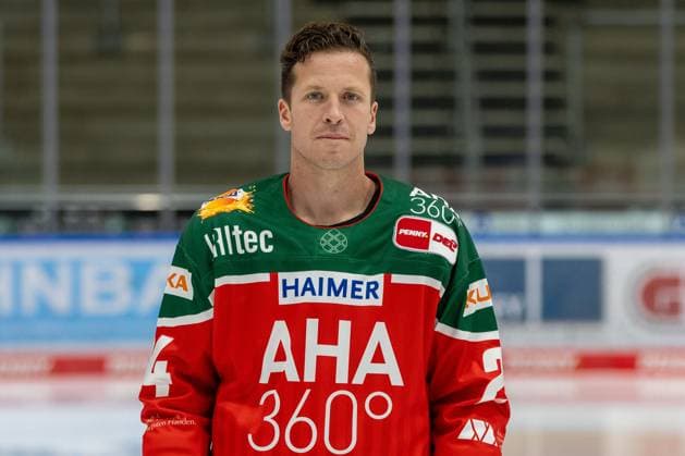 T.J. Trevelyan 24 (Augsburger Panther), Mannschafts und Portraitbilder, Augsburger Panther, Saison 2024 2025, Eishockey, Penny-DEL, 12.08.2024 Augsburg Bayern Deutschland