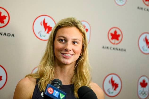 August 12, 2024, Toronto, On, Canada: Olympic medalist Summer McIntosh speaks to members of the media after arriving at Pearson airport following the 2024 Paris Olympic Games, Olympische Spiele, Olympia, OS in Toronto, Monday, Aug. 12, 2024. Canada News - August 12, 2024 - ZUMAc35_ 0753970036st Copyright: xChristopherxKatsarovx