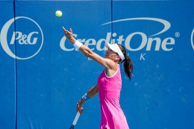 Cincinnati Open: First Round Matches Ajla Tomljanovic is playing during her first-round match at the Cincinnati Open tennis tournament in Mason, Ohio, on August 13, 2024. Mason Ohio United States  Copyright: xJasonxWhitmanx originalFilename:whitman-cincinna240813_np5tj.jpg