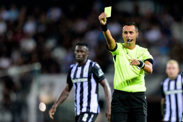 240813 Referee Marco Di Bello during the UEFA Champions League football match between PAOK and Malmö FF on August 13, 2024 in Thessaloniki. Photo: Mathilda Ahlberg BILDBYRAN kod MA MA0703 fotboll football soccer fotball champions league paok malmö ff bbeng Copyright: MATHILDAxAHLBERG BB240813MA040