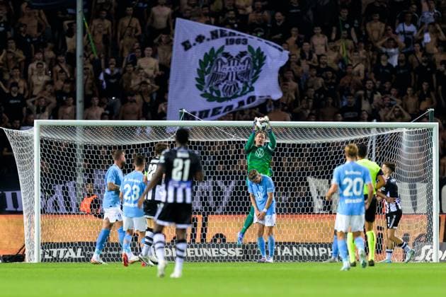 240813 Goalkeeper Johan Dahlin of Malmö FF during the UEFA Champions League football match between PAOK and Malmö FF on August 13, 2024 in Thessaloniki. Photo: Mathilda Ahlberg BILDBYRAN kod MA MA0703 fotboll football soccer fotball champions league paok malmö ff bbeng Copyright: MATHILDAxAHLBERG BB240813MA064