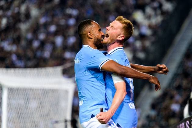 240813 Anders Christiansen of Malmö FF celebrates with Isaac Kiese Thelin after 3-4 during the UEFA Champions League football match between PAOK and Malmö FF on August 13, 2024 in Thessaloniki. Photo: Mathilda Ahlberg BILDBYRAN kod MA MA0703 fotboll football soccer fotball champions league paok malmö ff bbeng jubel Copyright: MATHILDAxAHLBERG BB240813MA086