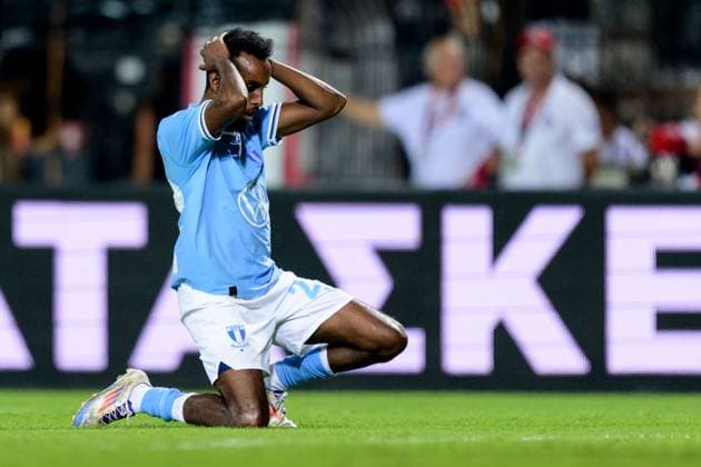 240813 Taha Ali of Malmö FF looks dejected during the UEFA Champions League football match between PAOK and Malmö FF on August 13, 2024 in Thessaloniki. Photo: Mathilda Ahlberg BILDBYRAN kod MA MA0703 fotboll football soccer fotball champions league paok malmö ff bbeng depp Copyright: MATHILDAxAHLBERG BB240813MA090