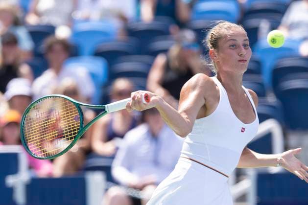 August 13, 2024, Mason, Ohio, USA: MARTA KOSTYUK hits a ball against opponent E. Mertens during 2024 Cincinnati Open. Mason USA - ZUMAn24_ 20240813_zaf_n24_080 Copyright: xWallyxNellx