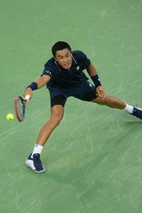 August 13, 2024, Mason, Oh, USA: 2024 Cincinnati Open Tennis, 2024 08 13 - Brandon Nakashima hits a ball against opponent Taylor Fritz. ZUMAPress Mason USA - ZUMAn24_ 20240813_zaf_n24_098 Copyright: xWallyxNellx