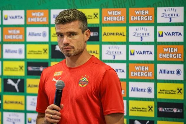 SOCCER - UEFA EL, Rapid vs Trabzonspor VIENNA,AUSTRIA,14.AUG.24 - SOCCER - UEFA Europa League, qualification, SK Rapid Wien vs Trabzonspor Kuluebue, preview, press conference, PK, Pressekonferenz Rapid. Image shows head coach Robert Klauss (Rapid).  GEPAxpictures xManuelxBinder