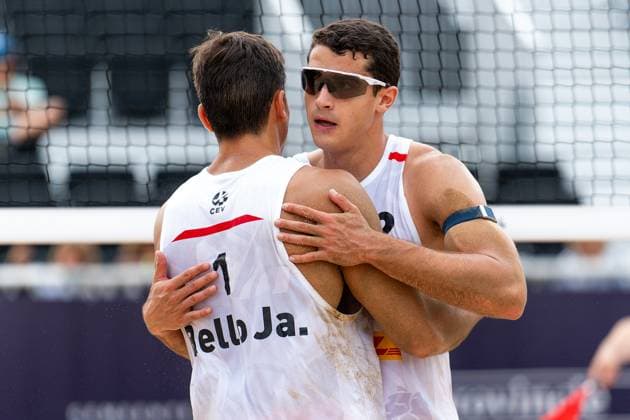 2024-08-14 CEV Beach volleyball, Beachvolleyball European Championships - Day 2 THE HAGUE, NETHERLANDS - AUGUST 14: Javier Bello of England and Joaquin Bello of England during Day 2 of the CEV Beach Volleyball European Championships at The Hague Beach Stadium on August 14, 2024 in The Hague, Netherlands. (Photo by Joris Verwijst BSR Agency) The Hague Netherlands Content not available for redistribution in The Netherlands directly or indirectly through any third parties. Copyright: xBSRxAgencyx