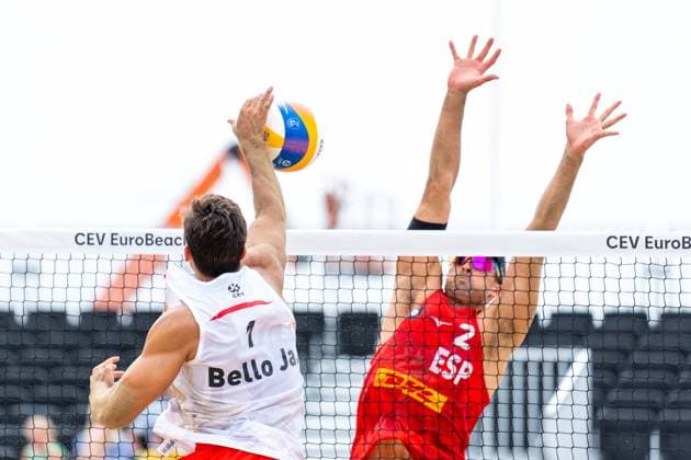 2024-08-14 CEV Beach volleyball, Beachvolleyball European Championships - Day 2 THE HAGUE, NETHERLANDS - AUGUST 14: Javier Bello of England and Adrian Gavira Collado of Spain during Day 2 of the CEV Beach Volleyball European Championships at The Hague Beach Stadium on August 14, 2024 in The Hague, Netherlands. (Photo by Joris Verwijst BSR Agency) The Hague Netherlands Content not available for redistribution in The Netherlands directly or indirectly through any third parties. Copyright: xBSRxAgencyx