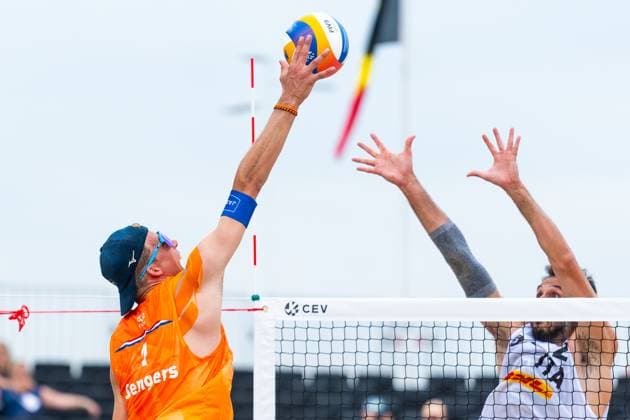 2024-08-14 CEV Beach volleyball, Beachvolleyball European Championships - Day 2 THE HAGUE, NETHERLANDS - AUGUST 14: Mees Sengers of the Netherlands during Day 2 of the CEV Beach Volleyball European Championships at The Hague Beach Stadium on August 14, 2024 in The Hague, Netherlands. (Photo by Joris Verwijst BSR Agency) The Hague Netherlands Content not available for redistribution in The Netherlands directly or indirectly through any third parties. Copyright: xBSRxAgencyx