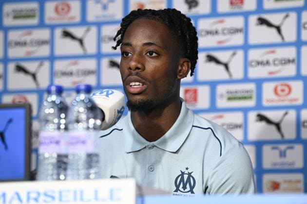 Présentation des quatre nouveaux joueurs de l Olympique de Marseille : Jeffrey de Lange, Gerónimo Rulli, Valentín Carboni et Elye WahI au Centre d entraînement Robert Louis Dreyfus. Elye Wahi FOOTBALL : Conférence de presse de présentation de Jeffrey de Lange, Gerónimo Rulli, Valentín Carboni et Elye Wahi - Marseille - 14 08 2024 WilliamCannarella Panoramic 