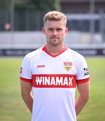 FUSSBALL 1. BUNDESLIGA 13.08.2024 Portraettermin 2024 2025 beim VfB Stuttgart auf dem Trainingsgelaende: Maximilian Mittelstaedt; VfB Stuttgart