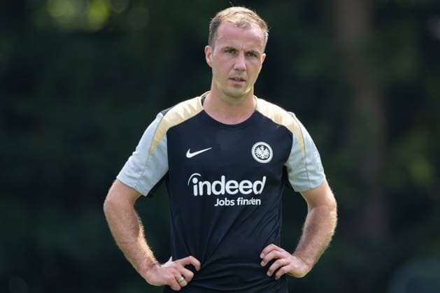 Sport Themen der Woche KW33 Sport Bilder des Tages Training Eintracht Frankfurt Mario Götze (Eintracht Frankfurt, 27). Training von Eintracht Frankfurt am 15. August 2024 im Deutsche Bank Park in Frankfurt am Main., Frankfurt am Main Hessen Deutschland Deutsche Bank Park *** Training Eintracht Frankfurt Mario Götze Eintracht Frankfurt, 27 Training of Eintracht Frankfurt on August 15, 2024 at Deutsche Bank Park in Frankfurt am Main , Frankfurt am Main Hessen Germany Deutsche Bank Park