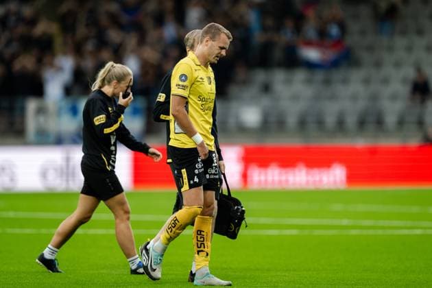 240815 Gustav Henriksson of Elfsborg in pain during the UEFA Europa League qualification match between Elfsborg and Rijeka on August 15, 2024 in Boras. Photo: Carl Sandin BILDBYRAN kod CS JJ0389 fotboll football soccer fotball uefa europa league elfsborg hnk rijeka bbeng depp skada Copyright: CARLxSANDIN BB240815CS011