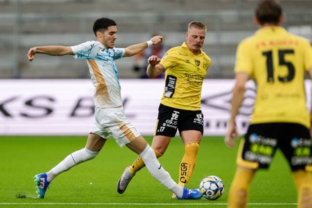 240815 Niko Jankovic of Rijeka and Per Frick of Elfsborg during the UEFA Europa League qualification match between Elfsborg and Rijeka on August 15, 2024 in Boras. Photo: Carl Sandin BILDBYRAN kod CS JJ0389 fotboll football soccer fotball uefa europa league elfsborg hnk rijeka bbeng Copyright: CARLxSANDIN BB240815CS013