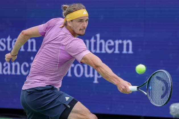 August 15, 2024, Mason, Ohio, U.S: Alexander Zverev (GER) hits a backhand shot during ThursdayÃ¢â‚¬â ¢s round of the Cincinnati Open at the Lindner Family Tennis Center , Mason, Oh. Mason U.S - ZUMAs304 20240815_zaf_s304_027 Copyright: xScottxStuartx