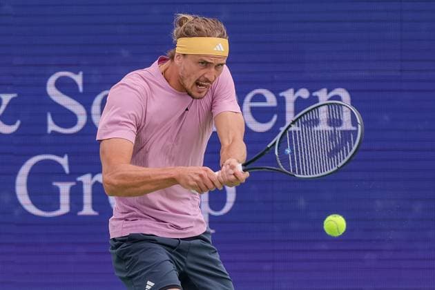August 15, 2024, Mason, Ohio, U.S: Alexander Zverev (GER) hits a backhand shot during ThursdayÃ¢â‚¬â ¢s round of the Cincinnati Open at the Lindner Family Tennis Center , Mason, Oh. Mason U.S - ZUMAs304 20240815_zaf_s304_045 Copyright: xScottxStuartx