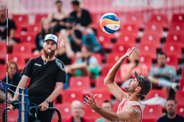 Beachvolleyball Männer Allianz German Beach Tour 2024 Tourstop Kühlungsborn 2 15.08.2024 Niklas Held beim Angriff Kühlungsborn Strand an der Seebrücke Mecklenburg-Vorpommern Deutschland