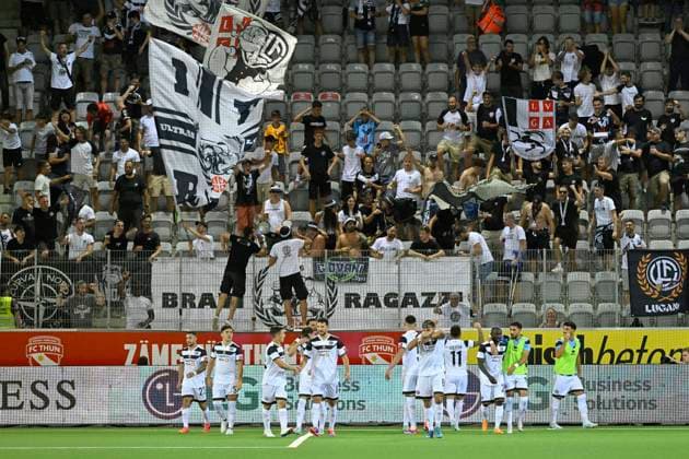 Renato Steffen, FCL, jubelt vor den Fans, FC Lugano - FK Partizan Belgrad, Qualifikation Europa League, Fussball, 15.08.2024