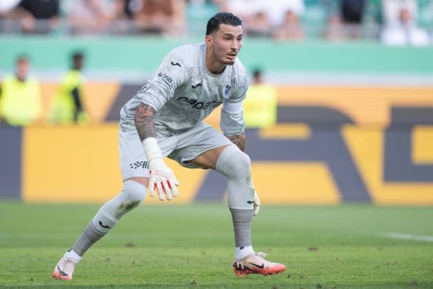 Ugurcan Cakir during UEFA Europa league Quali match, SK Rapid Wien - Trabzonspor, 15. august 2024 Copyright: xMICHALxFAJT,ZOSPORTU.SKx DSC_1793