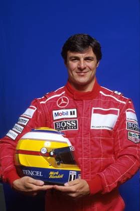 Formel 1, Grand Prix England 1995, Silverstone, 16.07.1995 Fotoshooting McLaren-Fahrer Mark Blundell Silverstone England *** Formula 1, Grand Prix England 1995, Silverstone, 16 07 1995 Photo shoot McLaren driver Mark Blundell Silverstone England