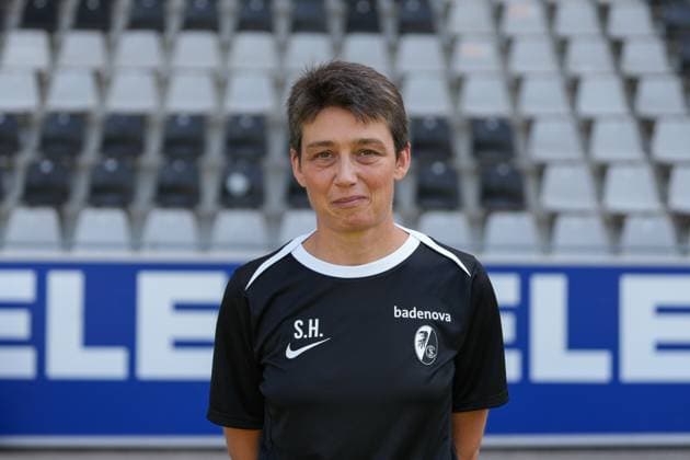 Silke Heckel (SC Freiburg, Teambetreuerin) Media Day in der Saison 2024 2025 bei den SC Freiburg Frauen Copyright: xArnexAmbergx