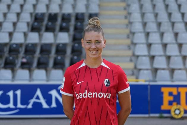 Samantha Steuerwald (SC Freiburg, 21) Media Day in der Saison 2024 2025 bei den SC Freiburg Frauen Copyright: xArnexAmbergx