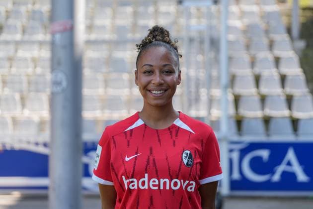 Nicole Ojukwu (SC Freiburg, 27) Media Day in der Saison 2024 2025 bei den SC Freiburg Frauen Copyright: xArnexAmbergx