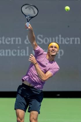 August 16, 2024, Mason, Ohio, U.S: Alexander Zverev (GER) serves during FridayÃ¢â‚¬â ¢s Round of Sixteen at the Cincinnati Open at the Lindner Family Tennis Center , Mason, Oh. Mason U.S - ZUMAs304 20240816_zaf_s304_064 Copyright: xScottxStuartx