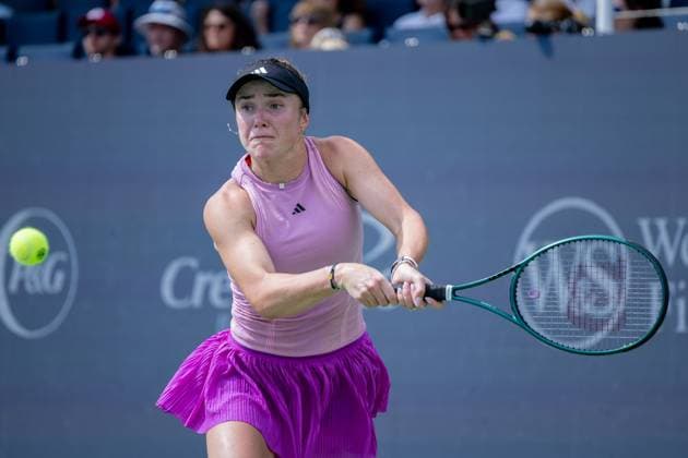 August 16, 2024, Mason, Ohio, U.S: Elina Svitolina (UKR) hits a two-handed backhand during FridayÃ¢â‚¬â ¢s Round of Sixteen at the Cincinnati Open at the Lindner Family Tennis Center , Mason, Oh. Mason U.S - ZUMAs304 20240816_zaf_s304_134 Copyright: xScottxStuartx