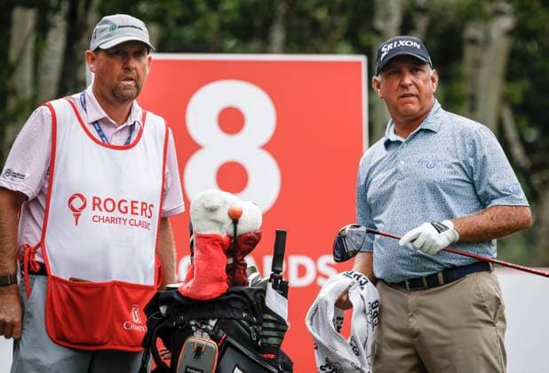 August 16, 2024, Calgary, Ab, CANADA: Scott Parel, right, of the United States, talks to his caddie before teeing off on the eighth hole during the PGA, Golf Herren Tour Champions golf event in Calgary, Alta., Friday, Aug. 16, 2024. Scott Parel - ZUMAc35_ 20240816_zaf_c35_097 Copyright: xJeffxMcintoshx