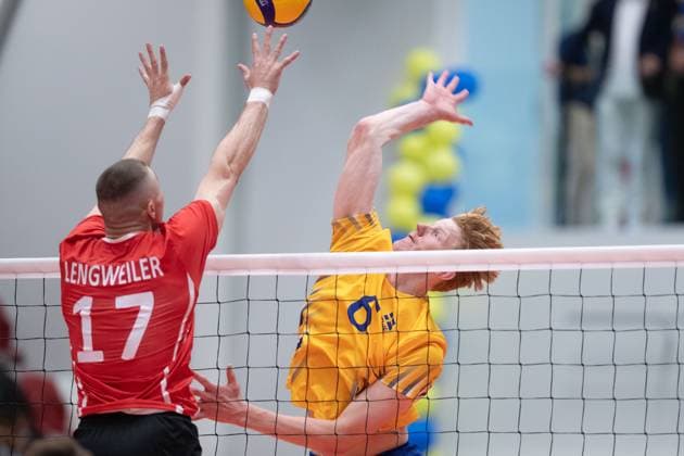 240817 Sveriges Jacob Ekman under volleybollmatchen i herrarnas EM-kval mellan Sverige och Schweiz den 17 augusti 2024 i Habo. Copyright: AXELxBOBERG BB240817AX022