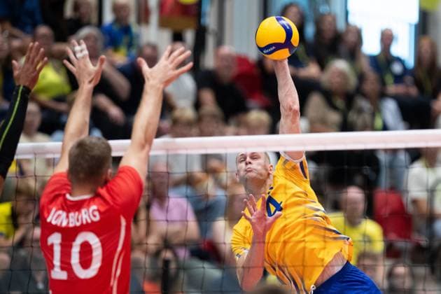 240817 Sveriges Jacob Link under volleybollmatchen i herrarnas EM-kval mellan Sverige och Schweiz den 17 augusti 2024 i Habo. Copyright: AXELxBOBERG BB240817AX024