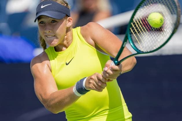 August 17, 2024, Mason, Ohio, U.S: Mirra Andreeva (RUS) hits a two-handed backhand during SaturdayÃ¢â‚¬â ¢s quarterfinal round at the Cincinnati Open at the Lindner Family Tennis Center , Mason, Oh. Mason U.S - ZUMAs304 20240817_zaf_s304_002 Copyright: xScottxStuartx