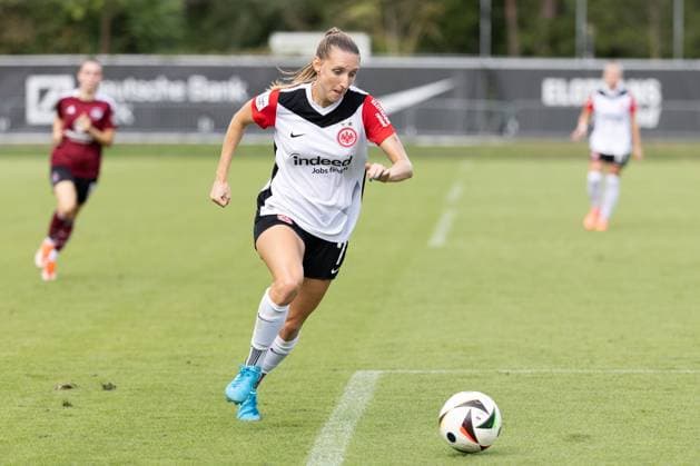 Eintracht Frankfurt - 1. FC Nürnberg, Testspiel Lara Prasnikar (Eintracht Frankfurt, 7). Testspiel zwischen Eintracht Frankfurt Frauen und dem 1. FC Nürnberg am 17. August 2024 in Frankfurt., Frankfurt am Main Hessen Deutschland Deutsche Bank Park