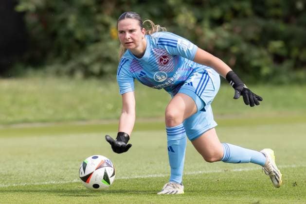 Eintracht Frankfurt - 1. FC Nürnberg, Testspiel Torhüterin Hannah Etzold (1. FC Nürnberg). Testspiel zwischen Eintracht Frankfurt Frauen und dem 1. FC Nürnberg am 17. August 2024 in Frankfurt., Frankfurt am Main Hessen Deutschland Deutsche Bank Park