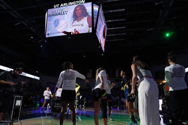 WNBA, Basketball Damen, USA Dallas Wings v Connecticut Sun Forward Satou Sabally 0 is presented before the WNBA match during the WNBA match between the Dallas Wings and Connecticut Sun at College Park Center. Final score Dallas Wings 91 - 109 Connecticut Sun. on August 16, 2024 in Arlington, Texas, United States. (Photo by Javier Vicencio Eyepix Group) Copyright: xJavierxVicenciox xEyepixxGroupx JV_16082024_127854
