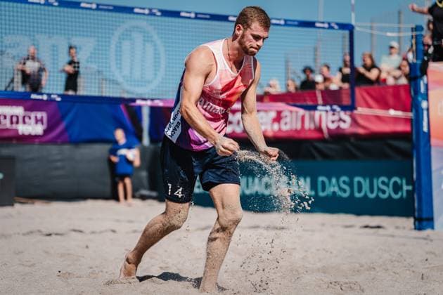 Beachvolleyball Männer Allianz German Beach Tour 2024 Tourstop Kühlungsborn 2 17.08.2024 Luis Henrichs ärgert sich Kühlungsborn Strand an der Seebrücke Mecklenburg-Vorpommern Deutschland