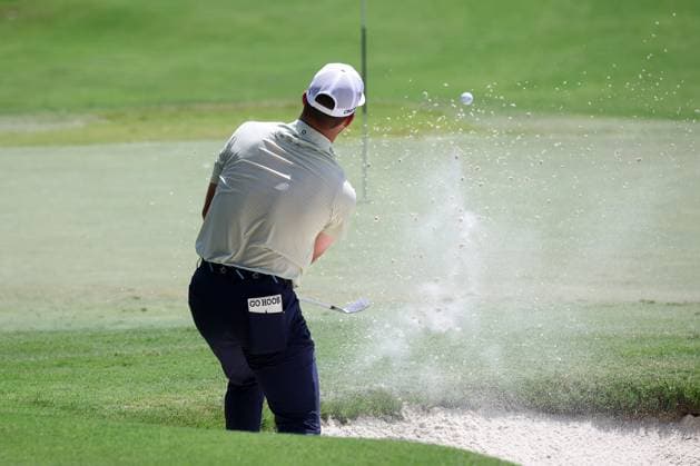 MEMPHIS, TN - AUGUST 18: Denny McCarthy (USA) during the final round of the 2024 FedEx St. Jude Championship on August 18, 2024 at TPC Southwind in Memphis, Tennessee. (Photo by Michael Wade Icon Sportswire) GOLF: AUG 18 PGA, Golf Herren FedExCup Playoffs - FedEx St. Jude Championship EDITORIAL USE ONLY Icon08182426
